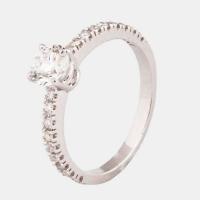 Anello solitario in diamanti